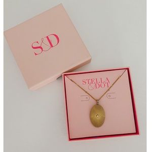 Stella & Dot Starstruck Charm Necklace
